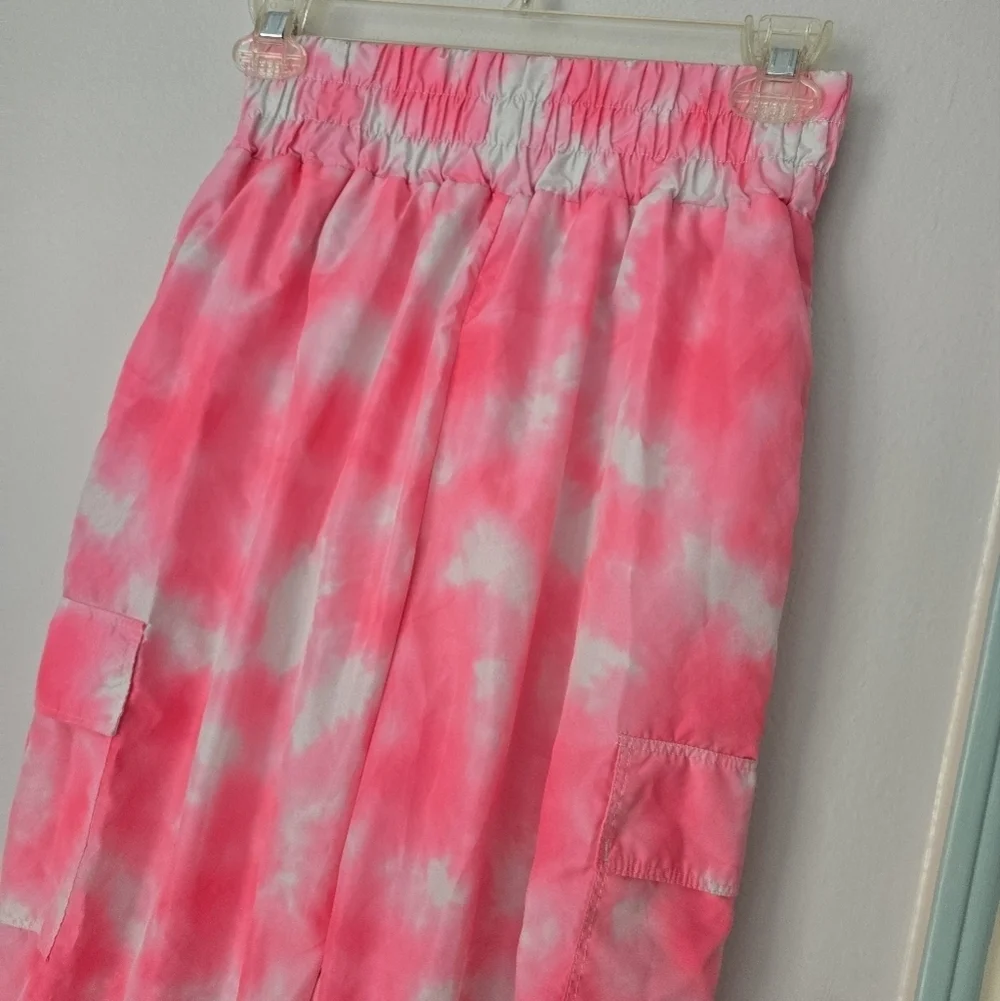 Forever 21 Pink Joggers with Elastic Waist and Cuffed Ankle